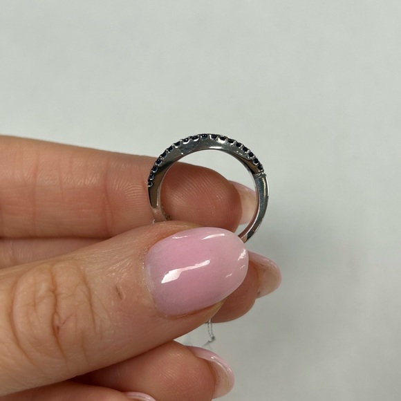 Suzy Levian Sterling Silver Pave Blue & White CZ Ring NWT - Picture 5 of 6